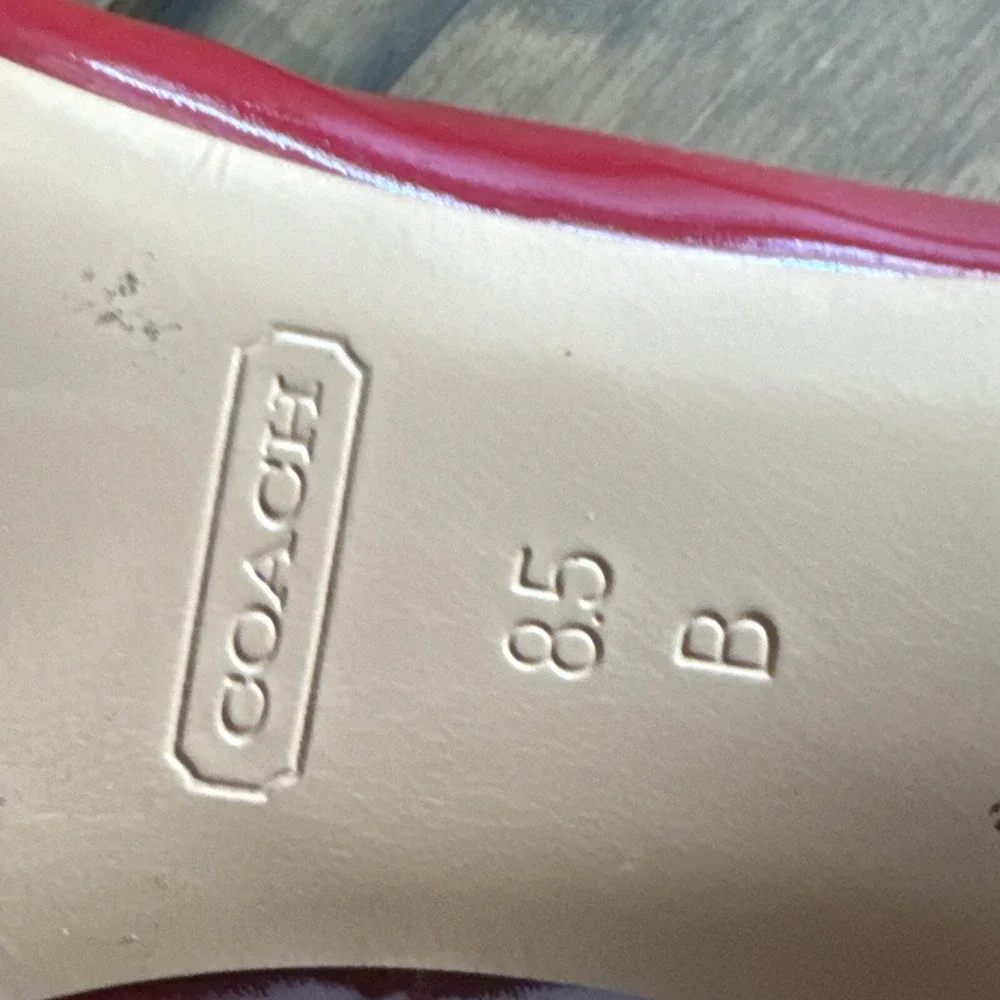 Coach‎ Sheri Pumps Heels Patent Leather Hot Pink Womens - Size 8.5 B
